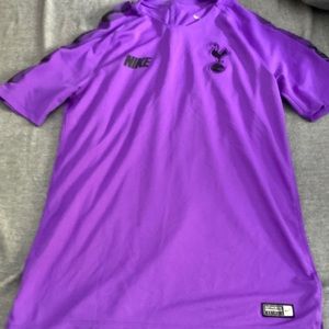 Tottenham training jersey